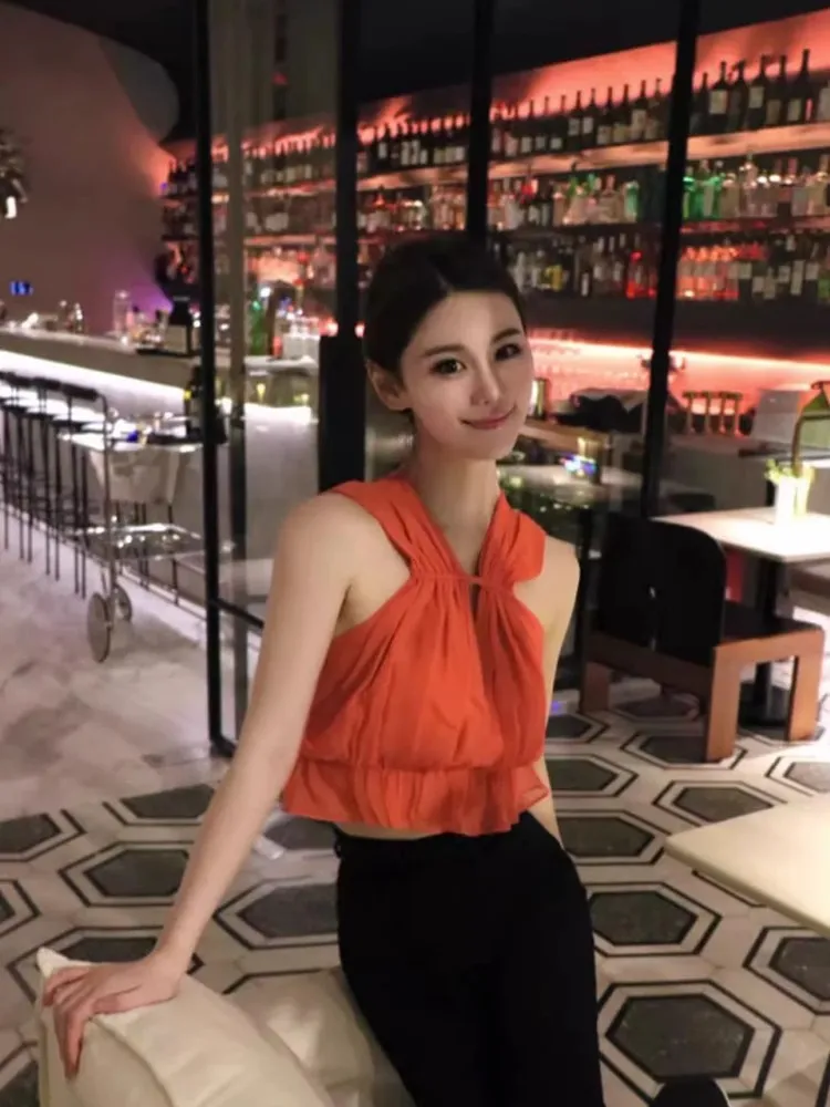 Sexy Sweet Neck Hanging Top Women's Fashion Design Slimming Short Shirt Casual Breathable Polyester Fiber Summer Casual Wear
Sexy Sweet Neck Hanging Top Women's Fashion Design Slimming Short Shirt Casual Breathable Polyester Fiber Summer Casual Wear