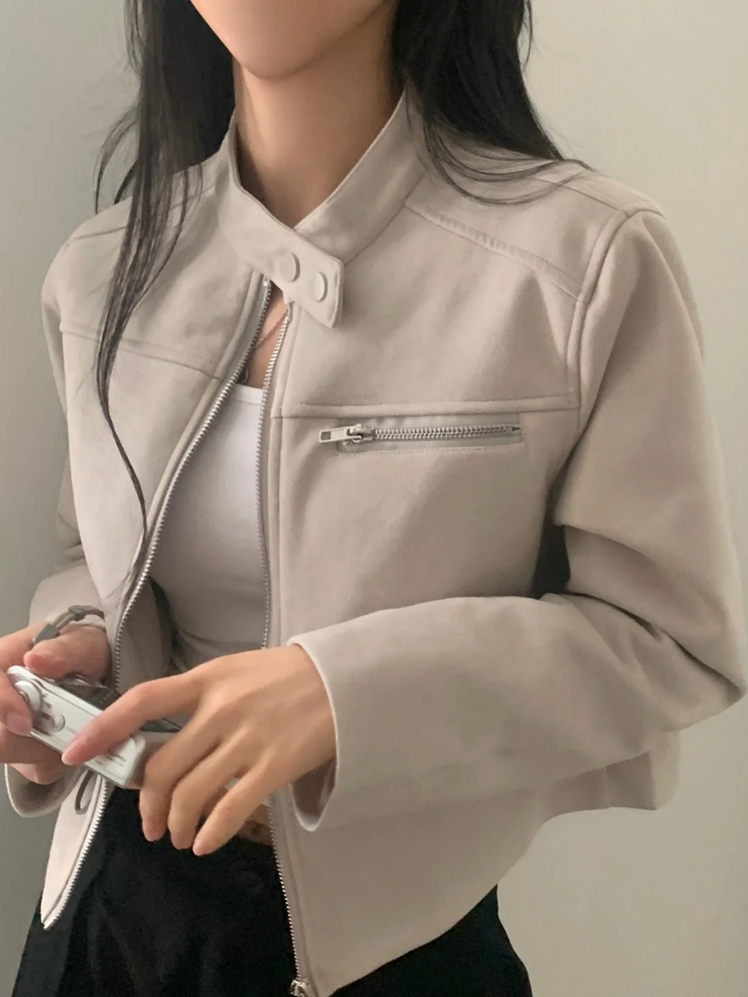 Early Autumn High Waist ort Suede Jaet Women's Design Sense Retro Motorcycle Top Korean Sle Loose Fit Polyester Fiber
Early Autumn High Waist ort Suede Jaet Women's Design Sense Retro Motorcycle Top Korean Sle Loose Fit Polyester Fiber