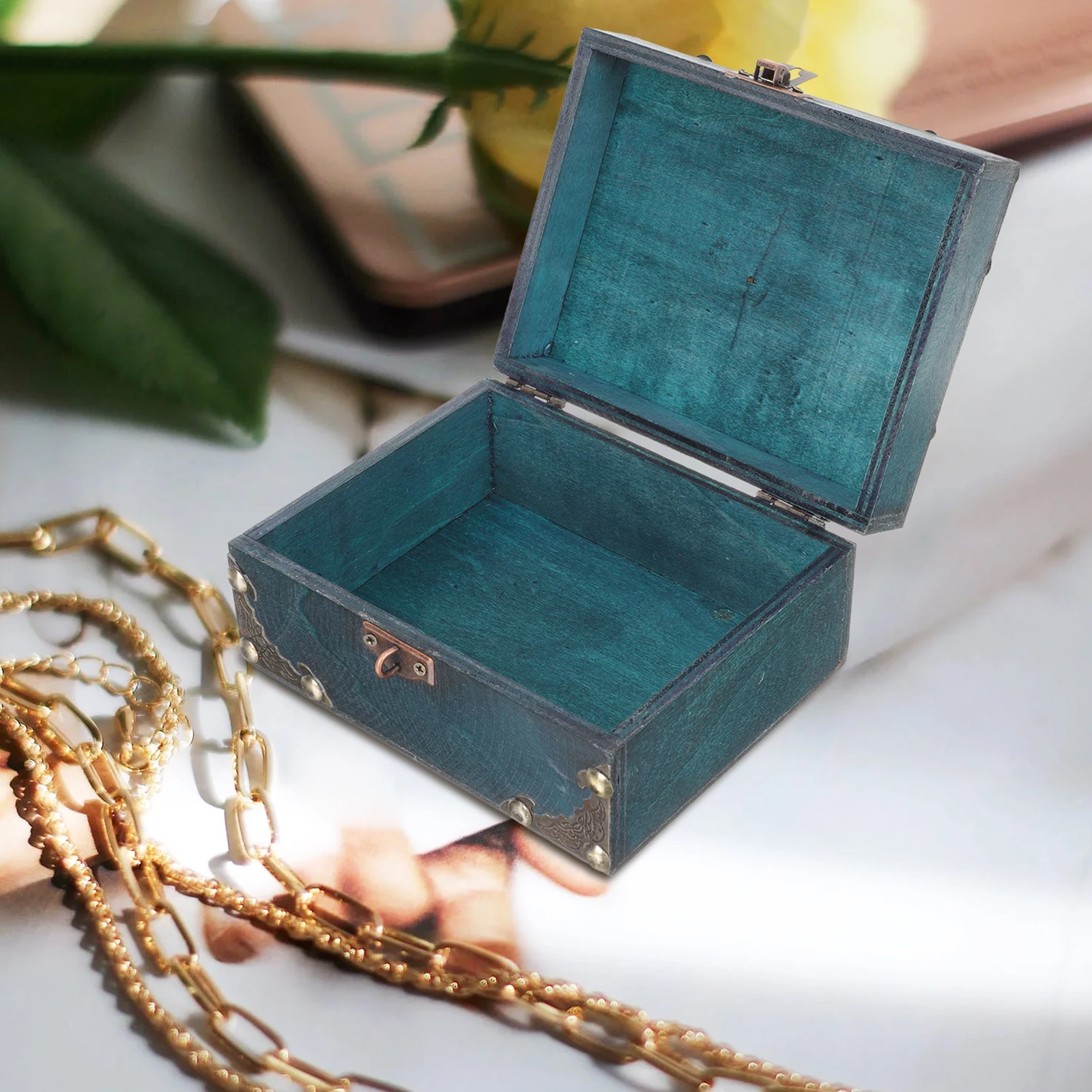 Decorative Boxes Vintage Jewelry Retro Case Necklace Alloy Storage Baskets with Lids
Decorative Boxes Vintage Jewelry Retro Case Necklace Alloy Storage Baskets with Lids