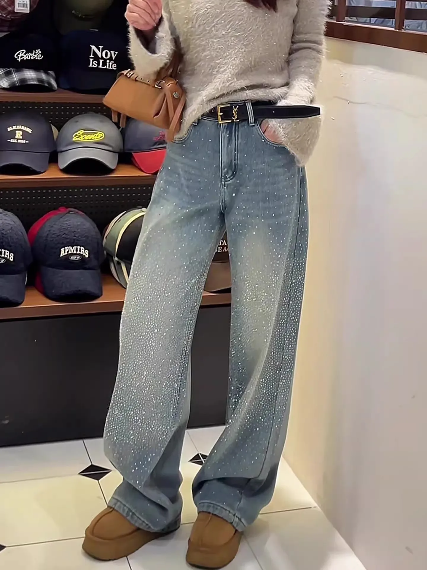 Retro Star Rhinestone Straight Leg Jeans Women's Spring New Large Size Loose Wide Leg Pants High Waist Slimming Denim Jeans
Retro Star Rhinestone Straight Leg Jeans Women's Spring New Large Size Loose Wide Leg Pants High Waist Slimming Denim Jeans