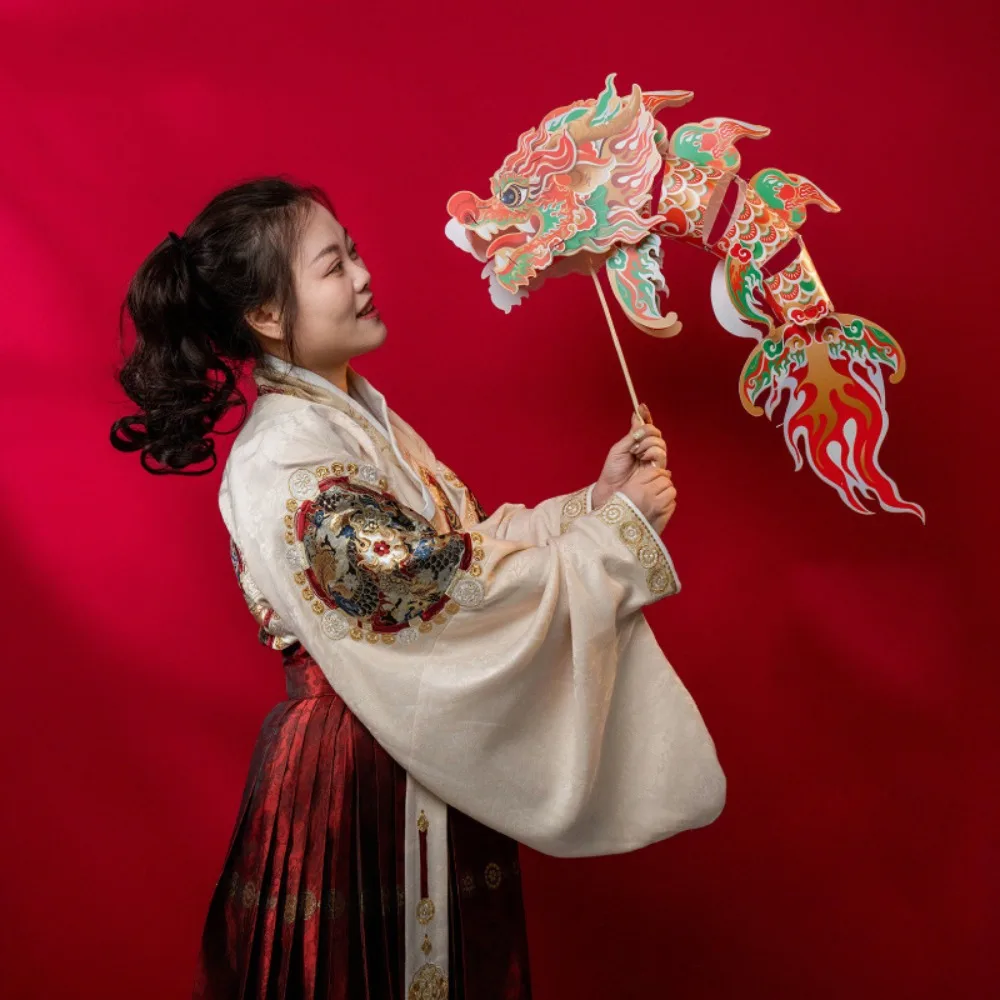 DIY Craft Dragon Dance Lantern PP Material Handmade Festival Lantern Material Kit Chinese Style Waterproof Children's Lantern
DIY Craft Dragon Dance Lantern PP Material Handmade Festival Lantern Material Kit Chinese Style Waterproof Children's Lantern