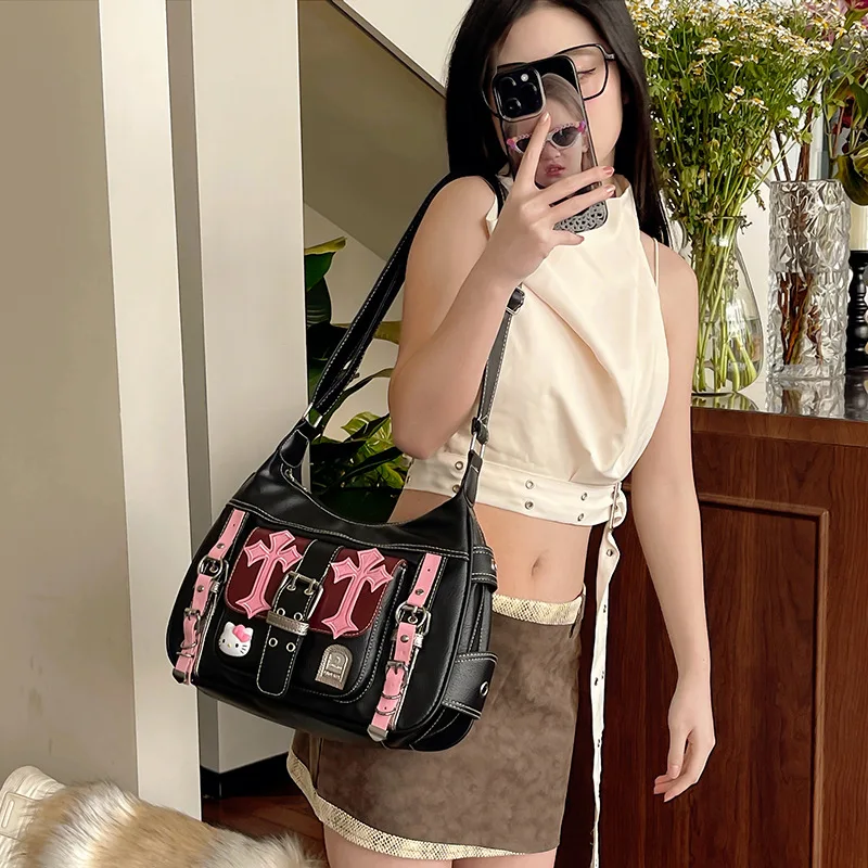 Sanrio Hello Kitty Y2K Gothic Punk Shoulder Bag Trend Vintage Hot Girl Crossbody Bag Pink Cross Decor Tote Bag Cool Xmas Gift
Sanrio Hello Kitty Y2K Gothic Punk Shoulder Bag Trend Vintage Hot Girl Crossbody Bag Pink Cross Decor Tote Bag Cool Xmas Gift