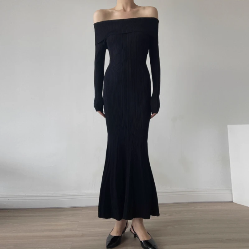 Luxury Designer Retro Sexy Neckline Long Knitted Dress Autumn Off The Shoulder Long Sleeve Slim Mermaid Women Sweater Dress
Luxury Designer Retro Sexy Neckline Long Knitted Dress Autumn Off The Shoulder Long Sleeve Slim Mermaid Women Sweater Dress