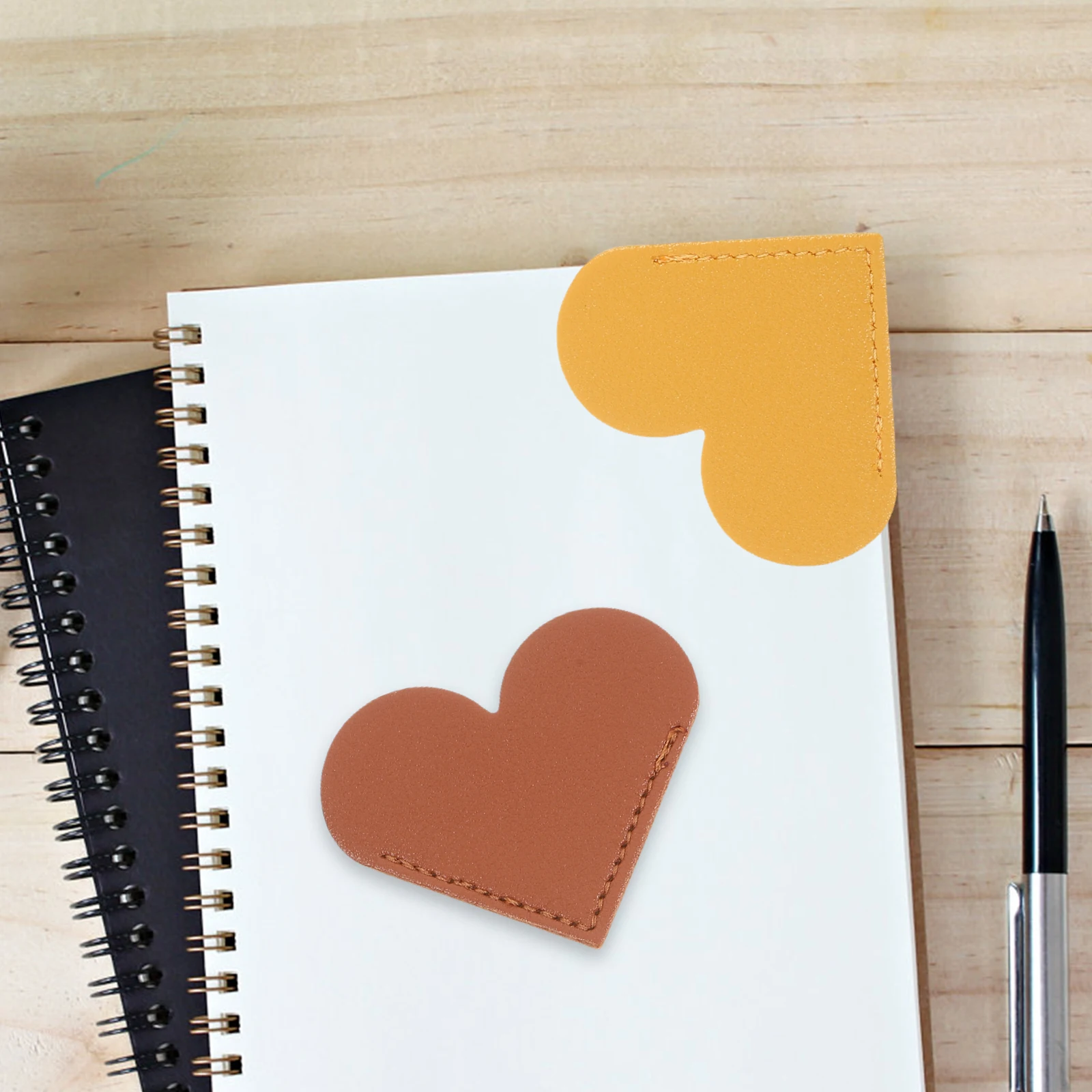 6 Pcs Heart Bookmark Corner Bookmarks Heart-shaped Bookshelf Cute Page Clips Pu Labels
6 Pcs Heart Bookmark Corner Bookmarks Heart-shaped Bookshelf Cute Page Clips Pu Labels