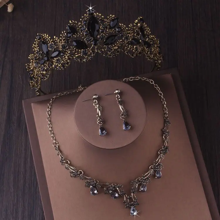 Black Golden Crown Classic For Headwear Necklace Earrings Set Wedding Dress Accessories Cos Princess Dark Crown Series Props
Black Golden Crown Classic For Headwear Necklace Earrings Set Wedding Dress Accessories Cos Princess Dark Crown Series Props