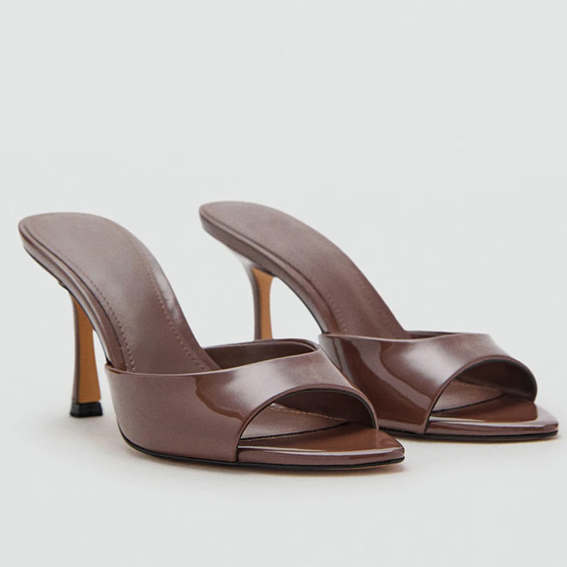 FSMG Sexy Pointed Toe Heeled Slippers Summer Women Patent Leather 8cm Thin High Heel Slide Sandals Fashion Ladys Party Sandalias
FSMG Sexy Pointed Toe Heeled Slippers Summer Women Patent Leather 8cm Thin High Heel Slide Sandals Fashion Ladys Party Sandalias