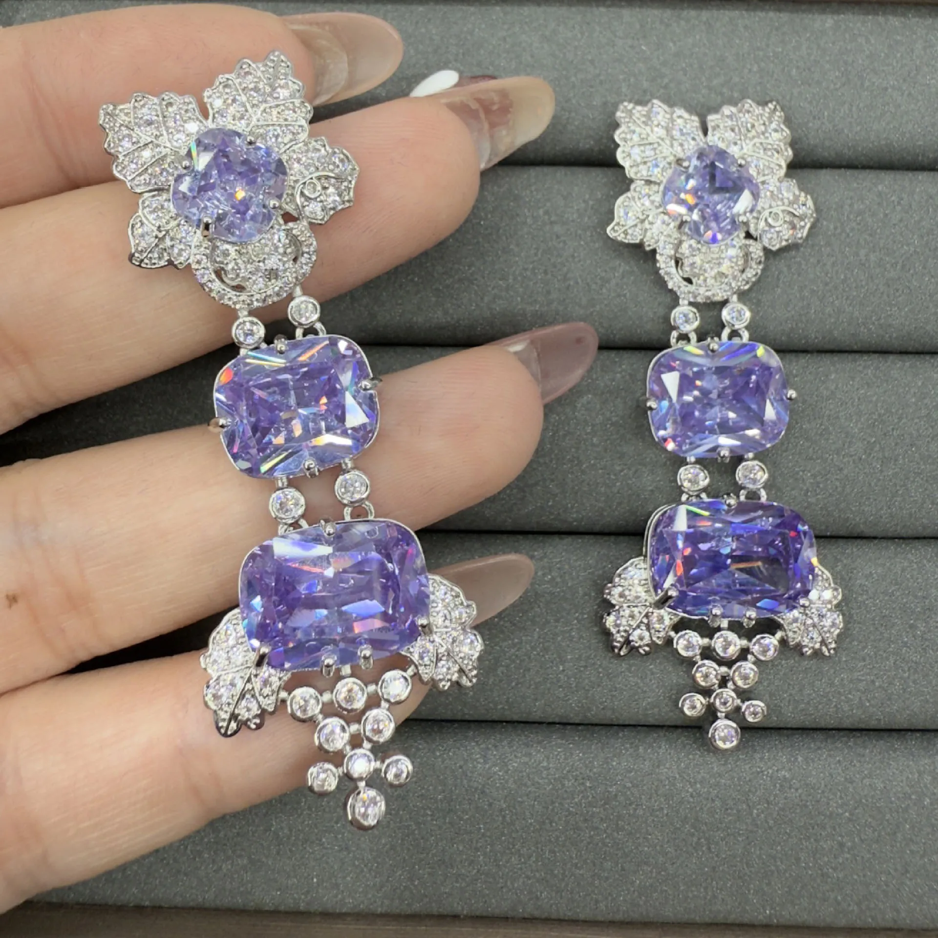 silver color flower earrings shiny zirconia purple yellow white floral plant dangling earrings for women dinner party wedding
silver color flower earrings shiny zirconia purple yellow white floral plant dangling earrings for women dinner party wedding