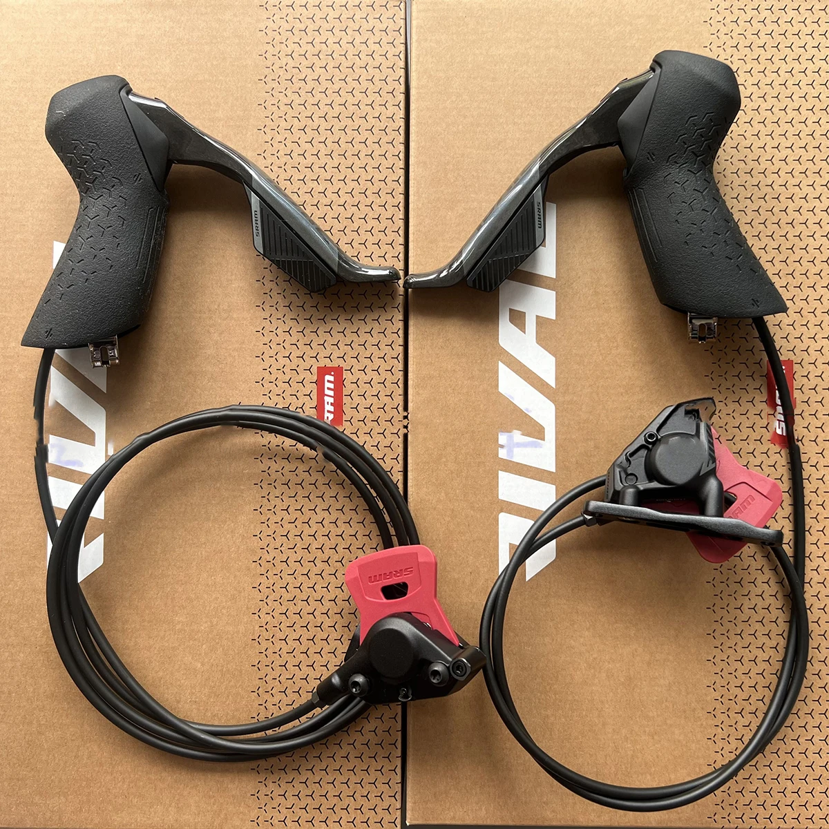 2026 SRAM new model Rival AXS HRD Shift-Brake System Left, Right Carbon Brake lever One finger braking AXS enabled
2026 SRAM new model Rival AXS HRD Shift-Brake System Left, Right Carbon Brake lever One finger braking AXS enabled