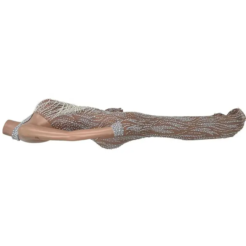 Women Silver Pearl Sheer Mesh Jumpsuit with Gloves Flare Leg Open Back Sparkly Pearls Evening Party Luxury Sexy Outfit Bailing
Women Silver Pearl Sheer Mesh Jumpsuit with Gloves Flare Leg Open Back Sparkly Pearls Evening Party Luxury Sexy Outfit Bailing