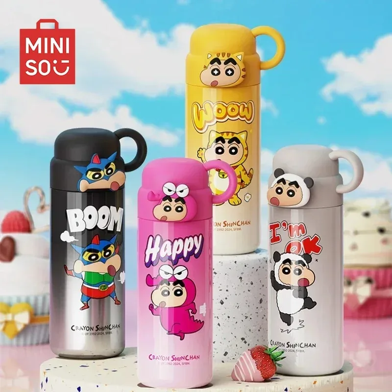 MINISO Crayon Shin-chan Cute Thermos Cup Portable Stainless Steel Travel Cup Student School Cartoon Water Cup Birthday Gifts
MINISO Crayon Shin-chan Cute Thermos Cup Portable Stainless Steel Travel Cup Student School Cartoon Water Cup Birthday Gifts