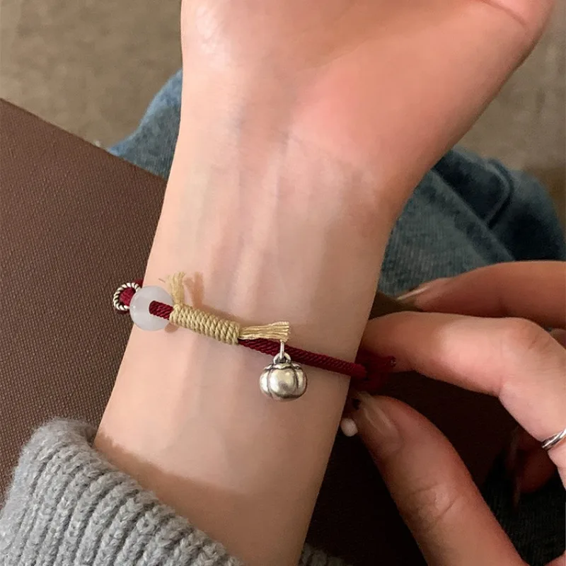 S999 Silver Lucky Persimmon Red String Bracelet New Chinese White Chalcedony Exquisite Elegant Daily Wear Handmade Women Gift
S999 Silver Lucky Persimmon Red String Bracelet New Chinese White Chalcedony Exquisite Elegant Daily Wear Handmade Women Gift