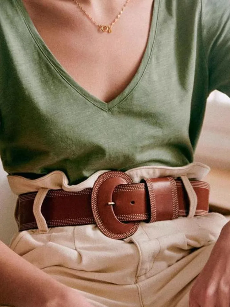 Classic Decorative Buckle Leather Belt Women's First Layer Cowhide Wide Versatile Fashionable Spring Summer Belt
Classic Decorative Buckle Leather Belt Women's First Layer Cowhide Wide Versatile Fashionable Spring Summer Belt
