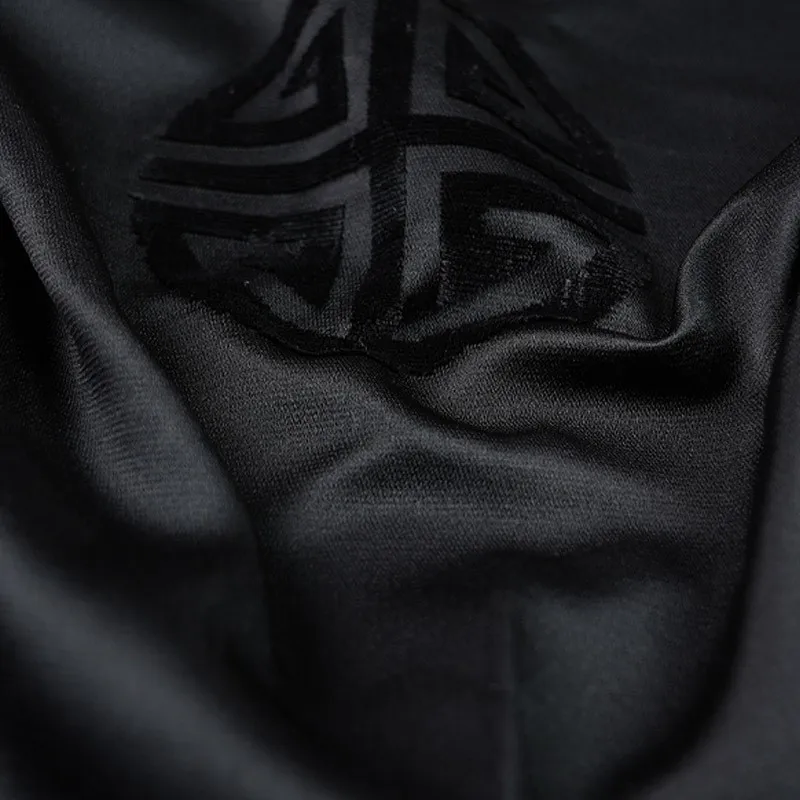 Handmade Zhangzhou satin jacquard fabric polyester fiber traditional pattern Chinese clothing cheongsam
Handmade Zhangzhou satin jacquard fabric polyester fiber traditional pattern Chinese clothing cheongsam