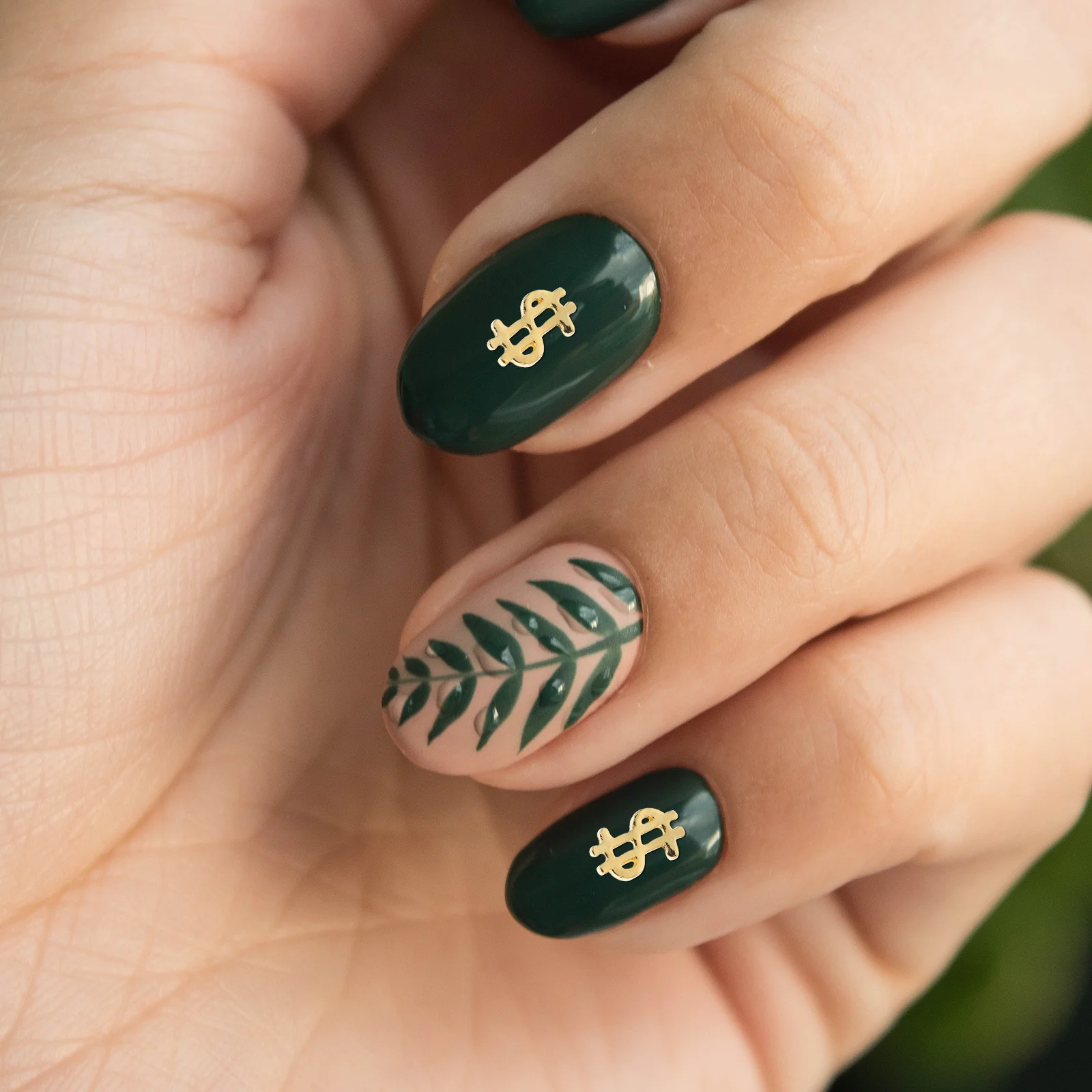 100pcs Nail Art Ornaments Alloy Manicure Decor Elegant Golden Charms Women Fingertip Studs Decals Decorations For Daily Wedding
100pcs Nail Art Ornaments Alloy Manicure Decor Elegant Golden Charms Women Fingertip Studs Decals Decorations For Daily Wedding