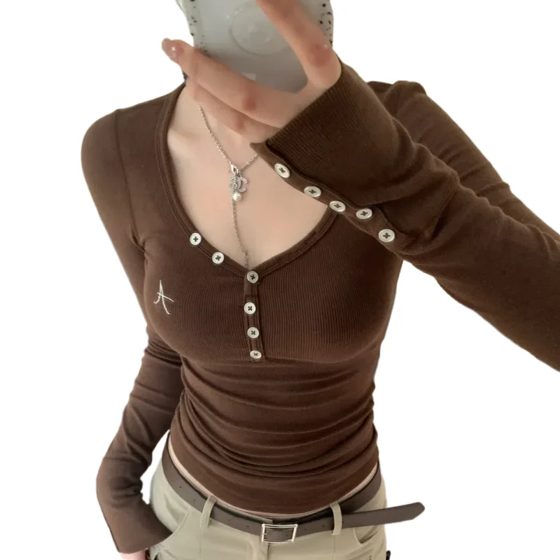 Summer 2024 Women's Lolita New V-neck Printing Button Embroidery Screw Thread Fashion Solid Slim Casual Long Sleeved Knitted Top
Summer 2024 Women's Lolita New V-neck Printing Button Embroidery Screw Thread Fashion Solid Slim Casual Long Sleeved Knitted Top