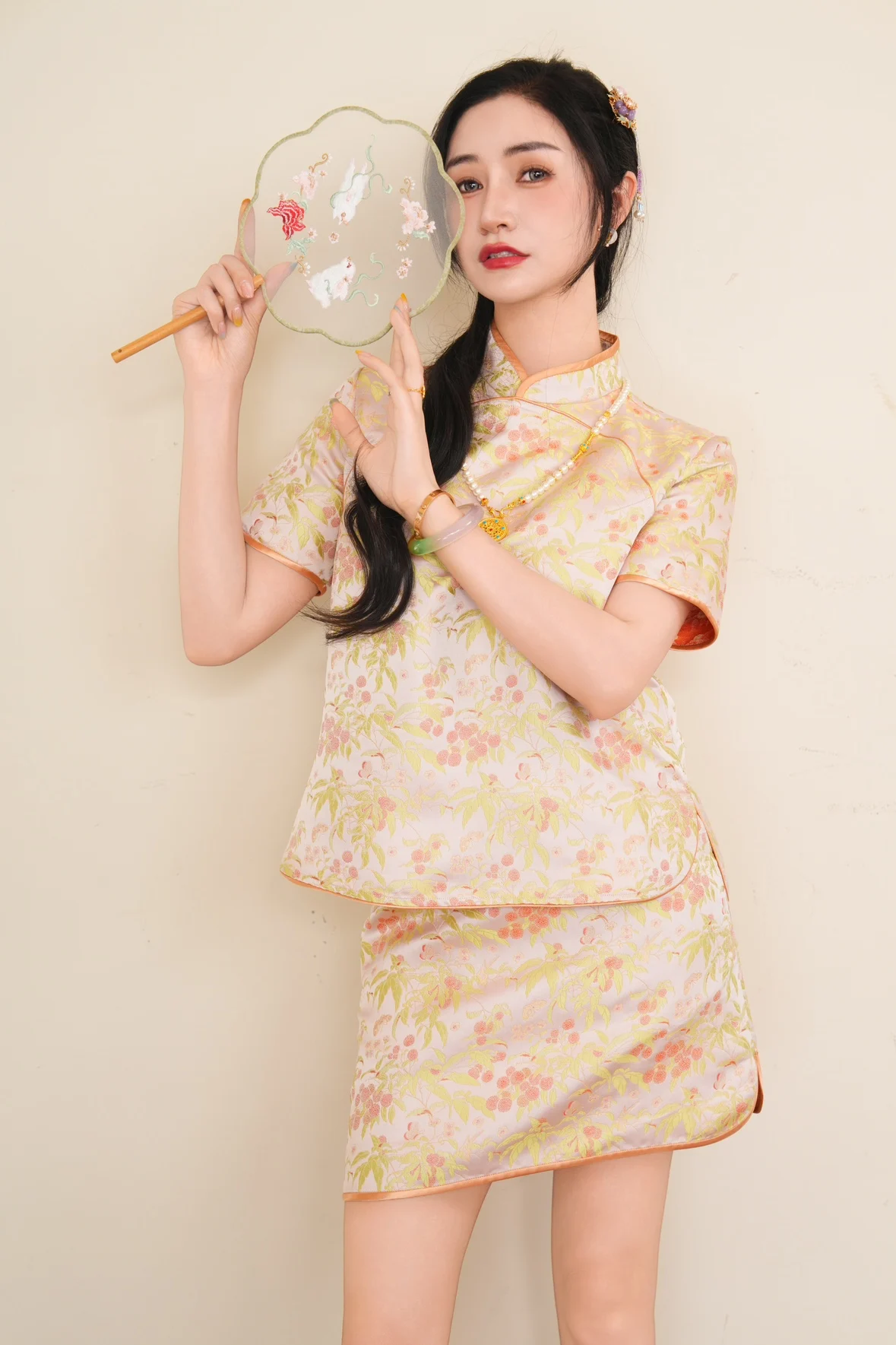 Summer New Chinese Style Heavy Embroidery Song Jin Silk Women Loose Slimming Button Tang Suit Set Breathable Short S...
Summer New Chinese Style Heavy Embroidery Song Jin Silk Women Loose Slimming Button Tang Suit Set Breathable Short S...