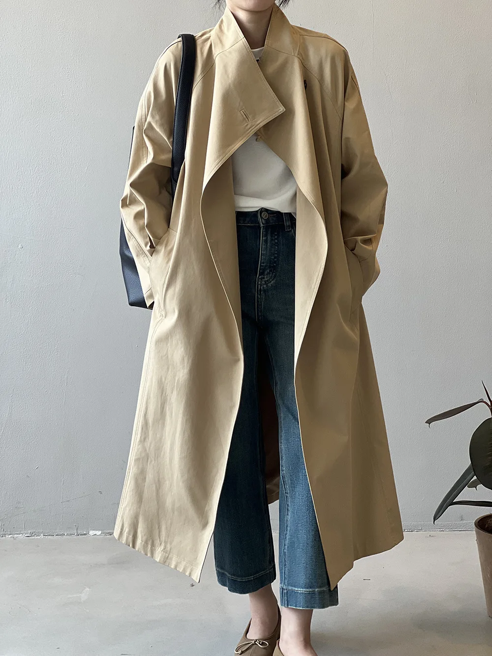 Stand Collar Single Button Long Over-the-knee Trench Coat For Women Autumn Elegant Casual Jacket 
Stand Collar Single Button Long Over-the-knee Trench Coat For Women Autumn Elegant Casual Jacket