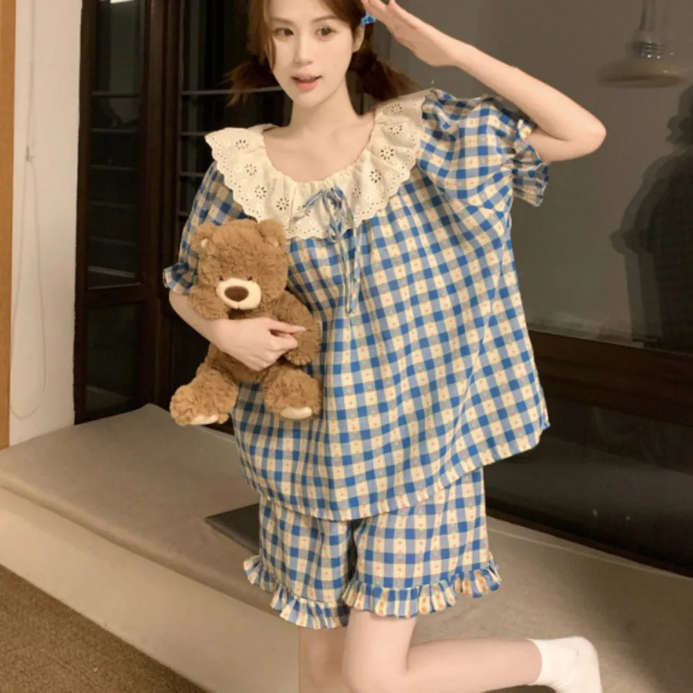 Lace Ruffle Lace Grid Pajama Suit Round Neck Short Sleeve Shorts Camisole Nightwear Loose Women Homewear
Lace Ruffle Lace Grid Pajama Suit Round Neck Short Sleeve Shorts Camisole Nightwear Loose Women Homewear