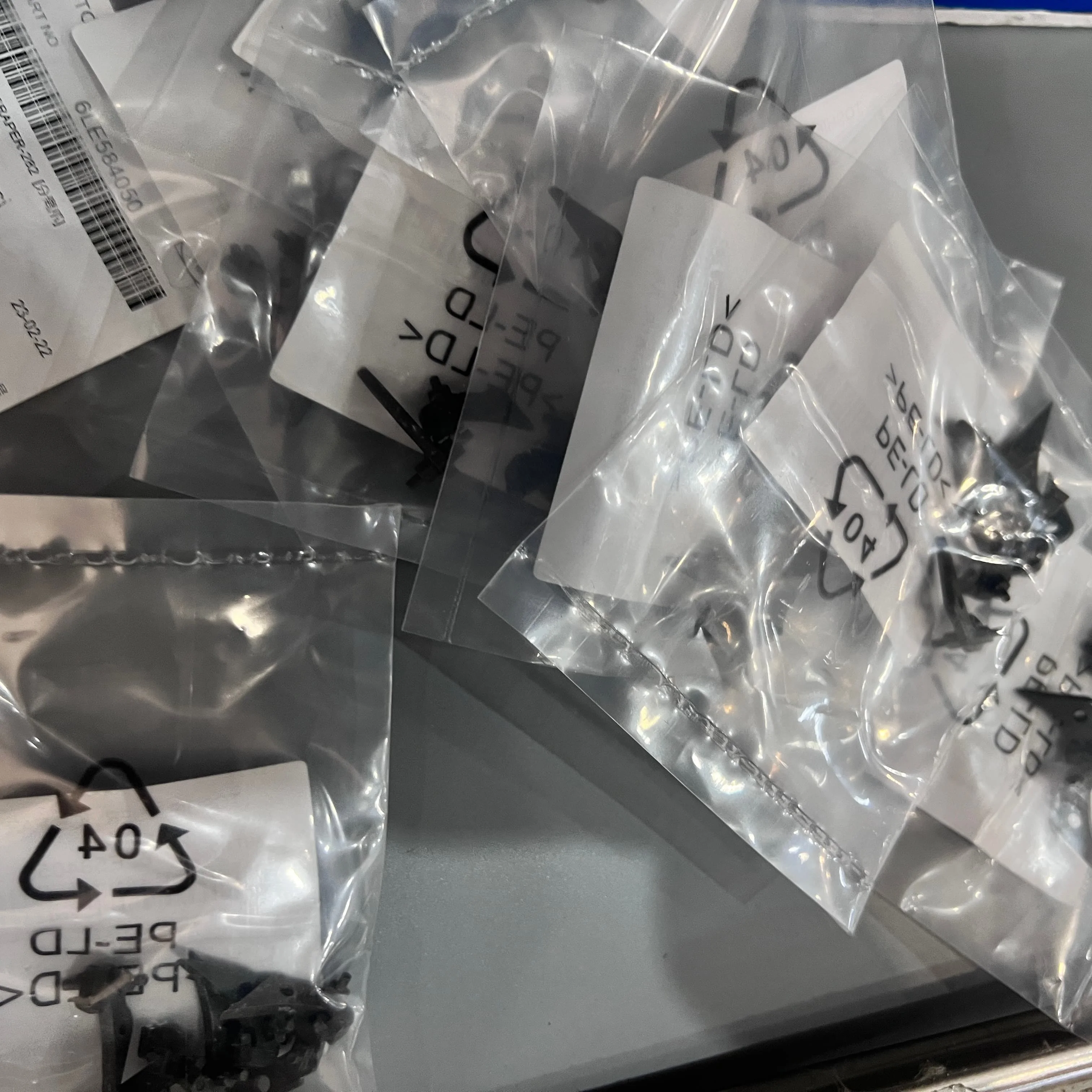 5 компл. E233 верхний сборщик фьюзера для Toshiba E-studio 200 202 203 230 232 233 280 6LE856000 6LA84095000 
5 компл. E233 верхний сборщик фьюзера для Toshiba E-studio 200 202 203 230 232 233 280 6LE856000 6LA84095000