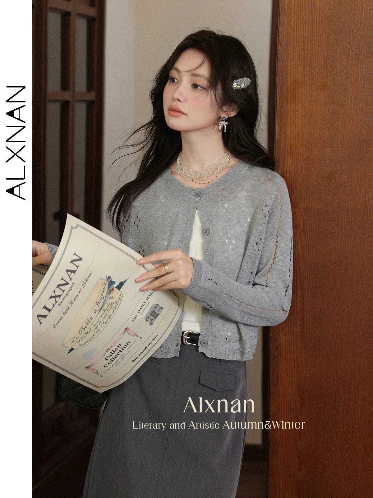 ALXNAN Gray Knitted Cardigan Women Long Sleeve Round Neck Hollow Cardigan 2025 Autumn Thin Casual Elegant Sweaters Female L56752
ALXNAN Gray Knitted Cardigan Women Long Sleeve Round Neck Hollow Cardigan 2025 Autumn Thin Casual Elegant Sweaters Female L56752
