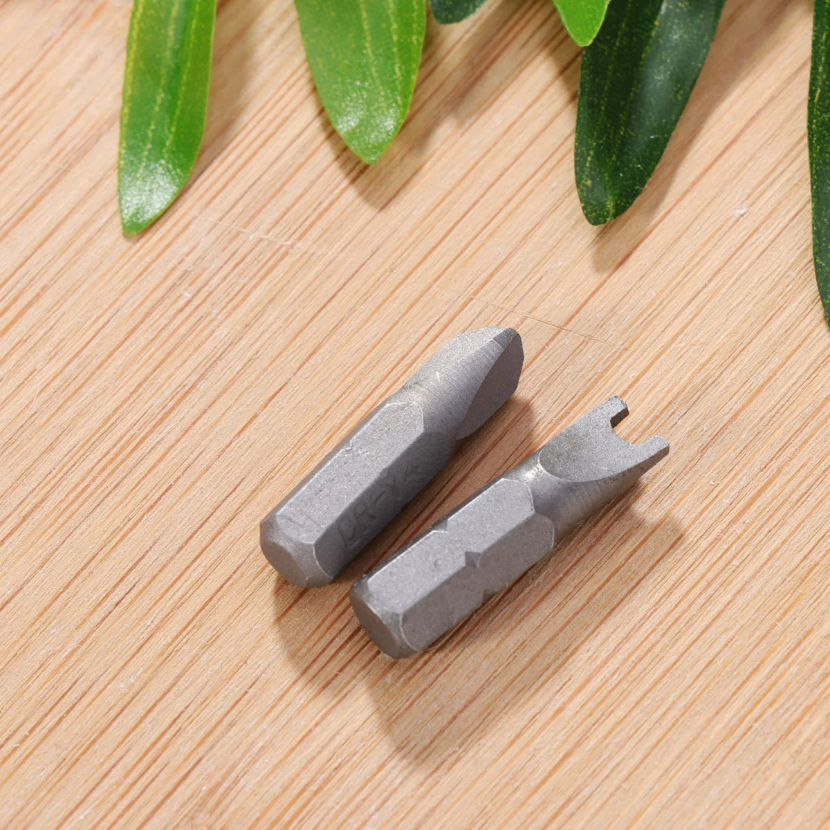 33Pcs Security Bits Set Tamper Proof Hex Star Screwdriver Magnetic Extension Bit Holder Compact Case for Electronics Repair
33Pcs Security Bits Set Tamper Proof Hex Star Screwdriver Magnetic Extension Bit Holder Compact Case for Electronics Repair