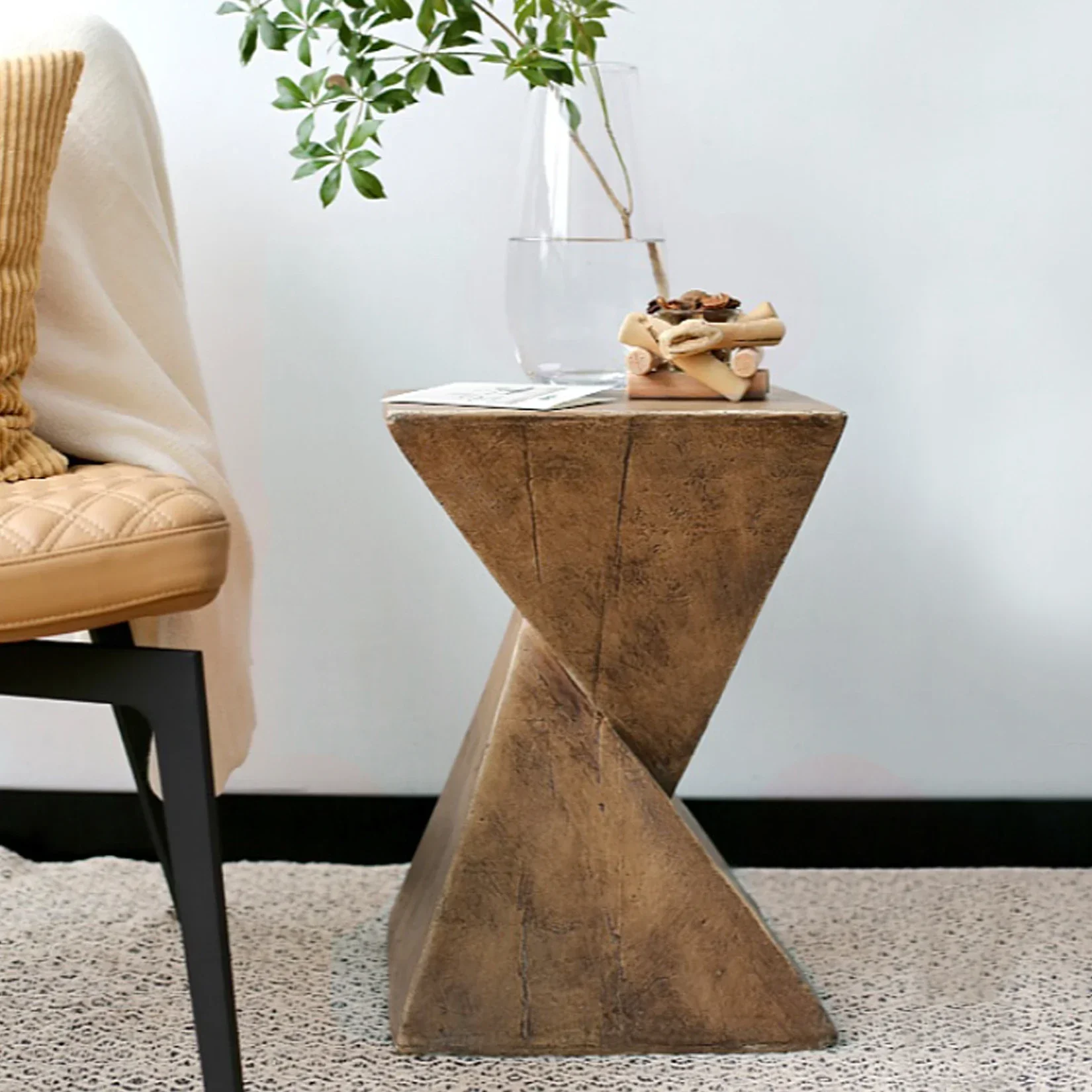 z Lightweight Concrete Accent Table,Modern Geometry Side Table for Indoor and Outdoor,Small Bedside End Table Sofa Vanity Coffe
z Lightweight Concrete Accent Table,Modern Geometry Side Table for Indoor and Outdoor,Small Bedside End Table Sofa Vanity Coffe