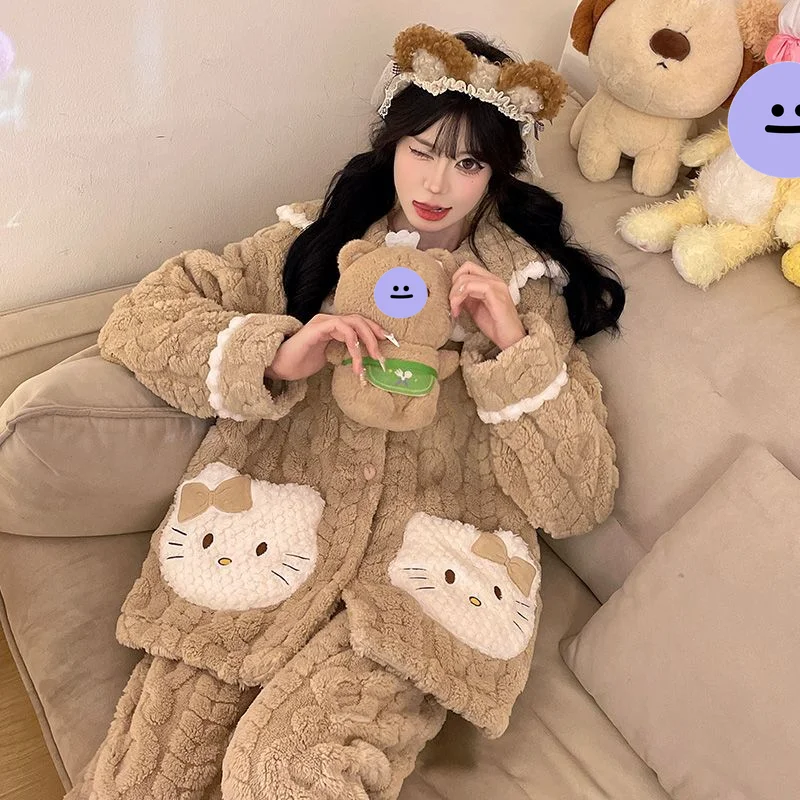 Sanrio Hello Kitty женский пижамный комплект осень-зима коралловый флис фланелевая утолщенная плюшевая новая уютная домашняя одежда для сна домашняя одежда
Sanrio Hello Kitty женский пижамный комплект осень-зима коралловый флис фланелевая утолщенная плюшевая новая уютная домашняя одежда для сна домашняя одежда