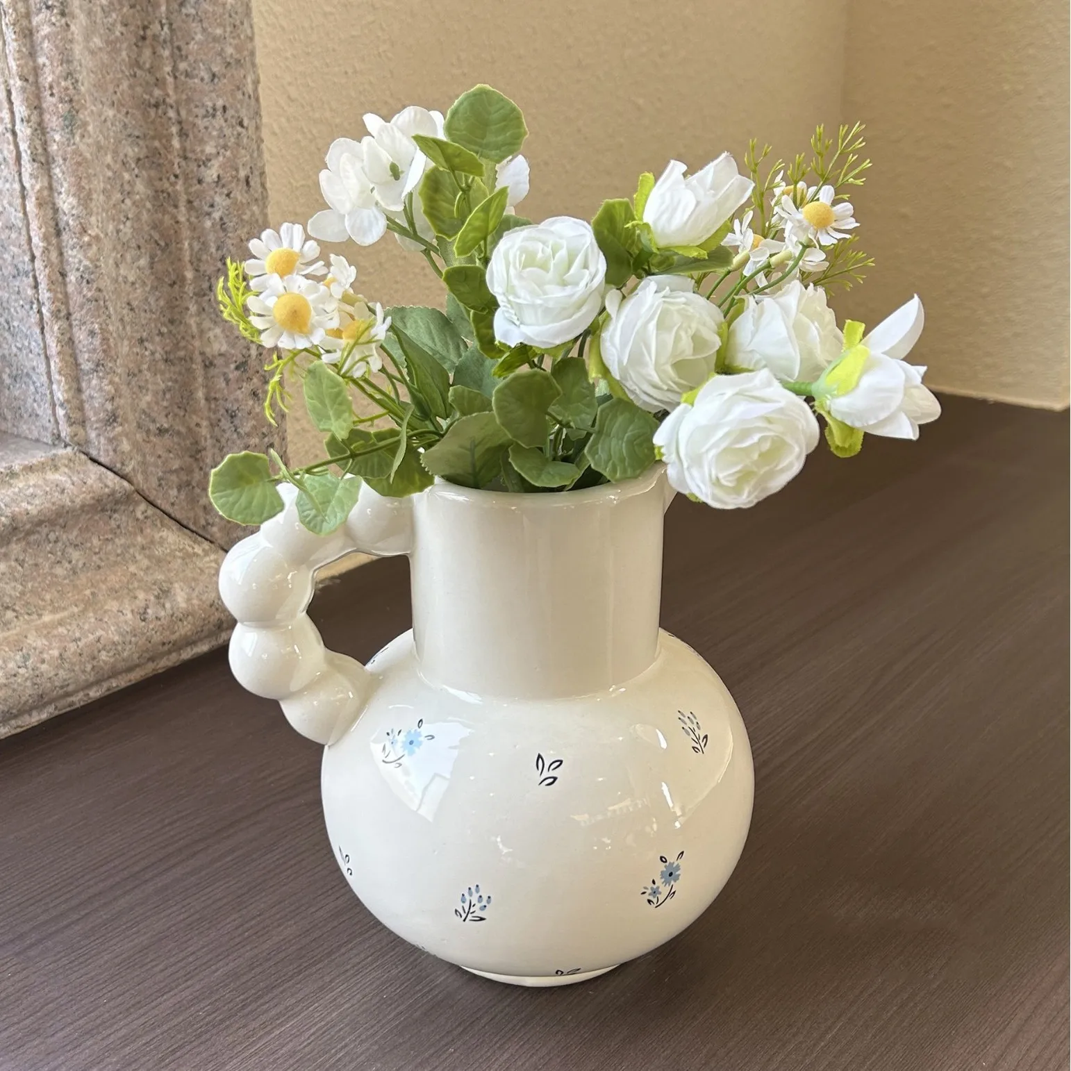 DSA retro milk pot vase bubble handle ceramic vase desktop decoration ornament living room dining table hydroponic vase
DSA retro milk pot vase bubble handle ceramic vase desktop decoration ornament living room dining table hydroponic vase