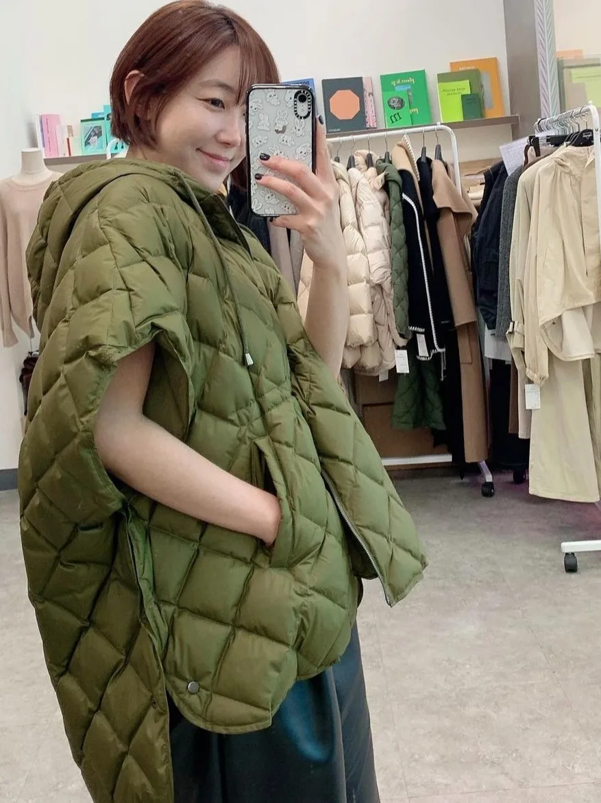 Chic Autumn Winter Diamond Patterned Casual Lightweight Luxury Design Hooded Sleeveless Vest Women's Jacket Coat
Chic Autumn Winter Diamond Patterned Casual Lightweight Luxury Design Hooded Sleeveless Vest Women's Jacket Coat