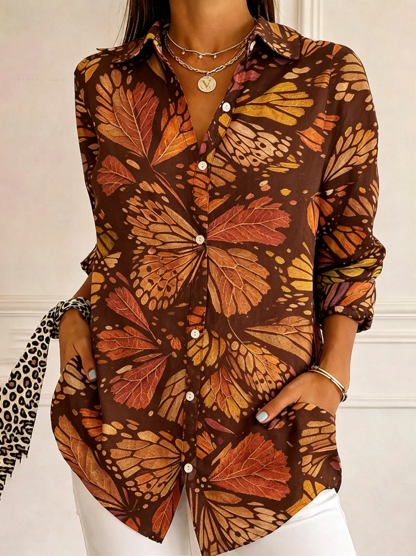 Women's Long Sleeve Monarch Butterfly Print Button Down Casual Shirt Elegant Daily Blouse Tops in Brown for Spring Summer
Women's Long Sleeve Monarch Butterfly Print Button Down Casual Shirt Elegant Daily Blouse Tops in Brown for Spring Summer