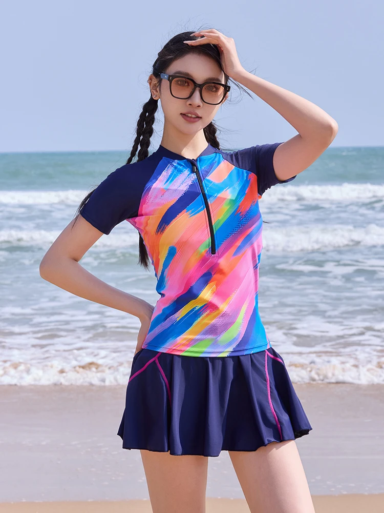 Новый женский консервативный купальник-двойка 2025 года для термальных источников, больших размеров, скрывающий недостатки фигуры, с эффектом похудения
Новый женский консервативный купальник-двойка 2025 года для термальных источников, больших размеров, скрывающий недостатки фигуры, с эффектом похудения