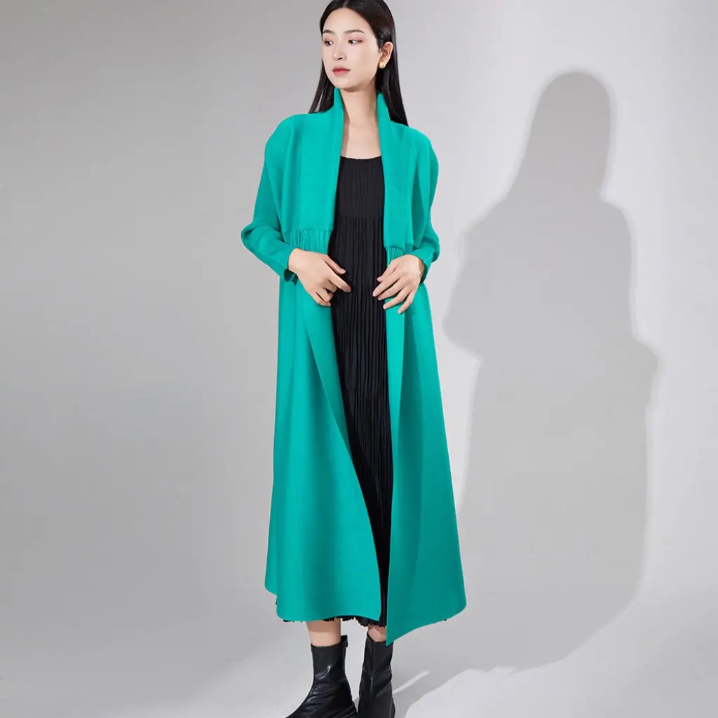Women's Windbreaker Coat Design Elegant Loose Lace-Up Pleated High-Quality Long Coat for Spring And Autumn
Women's Windbreaker Coat Design Elegant Loose Lace-Up Pleated High-Quality Long Coat for Spring And Autumn