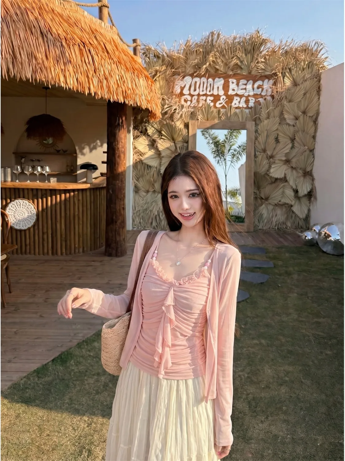Women's Spring Summer Two-Piece Set Thin Cardigan Inner Folded Strap Vest Gentle Wind Fashionable Lightweight Comfortable
Women's Spring Summer Two-Piece Set Thin Cardigan Inner Folded Strap Vest Gentle Wind Fashionable Lightweight Comfortable