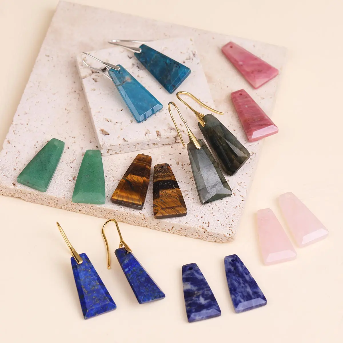 Natural Stone Pendant Women's Trapezoid Earrings Elegant Gem Jewelry Creative Gift Obsidian Amethyst Rose Quartz Earrings
Natural Stone Pendant Women's Trapezoid Earrings Elegant Gem Jewelry Creative Gift Obsidian Amethyst Rose Quartz Earrings