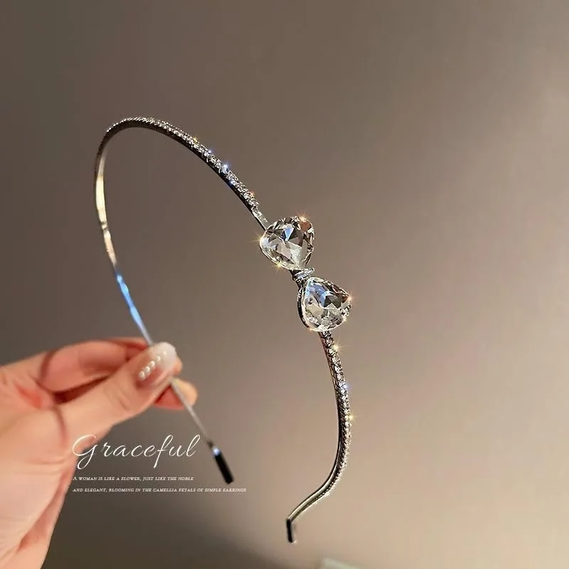 Charming Crystal Bow Headbands for Women Korean Style Thin Hairbands Elegant Hair Accessories for Bridal, Party or Everyday Wear
Charming Crystal Bow Headbands for Women Korean Style Thin Hairbands Elegant Hair Accessories for Bridal, Party or Everyday Wear