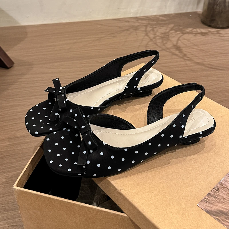 4.5cm Low-heel Open-toe Sandals, Vacation Style, Gorgeous Polka Dot Satin Fabric, Bow Square-toe Roman Shoes, Fashionable
4.5cm Low-heel Open-toe Sandals, Vacation Style, Gorgeous Polka Dot Satin Fabric, Bow Square-toe Roman Shoes, Fashionable