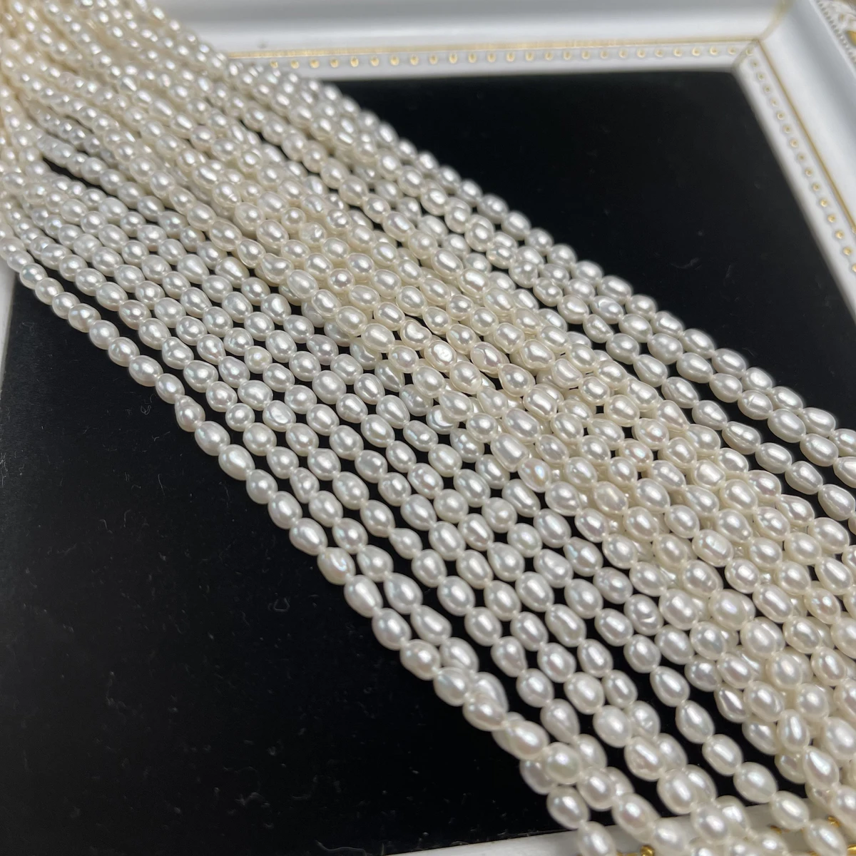 3-4mm Small White Natural Freshwater Rice Loose Isolated Bead Jewelry Making DIY Necklace Earring Bracelet Accessory Women Gift
3-4mm Small White Natural Freshwater Rice Loose Isolated Bead Jewelry Making DIY Necklace Earring Bracelet Accessory Women Gift
