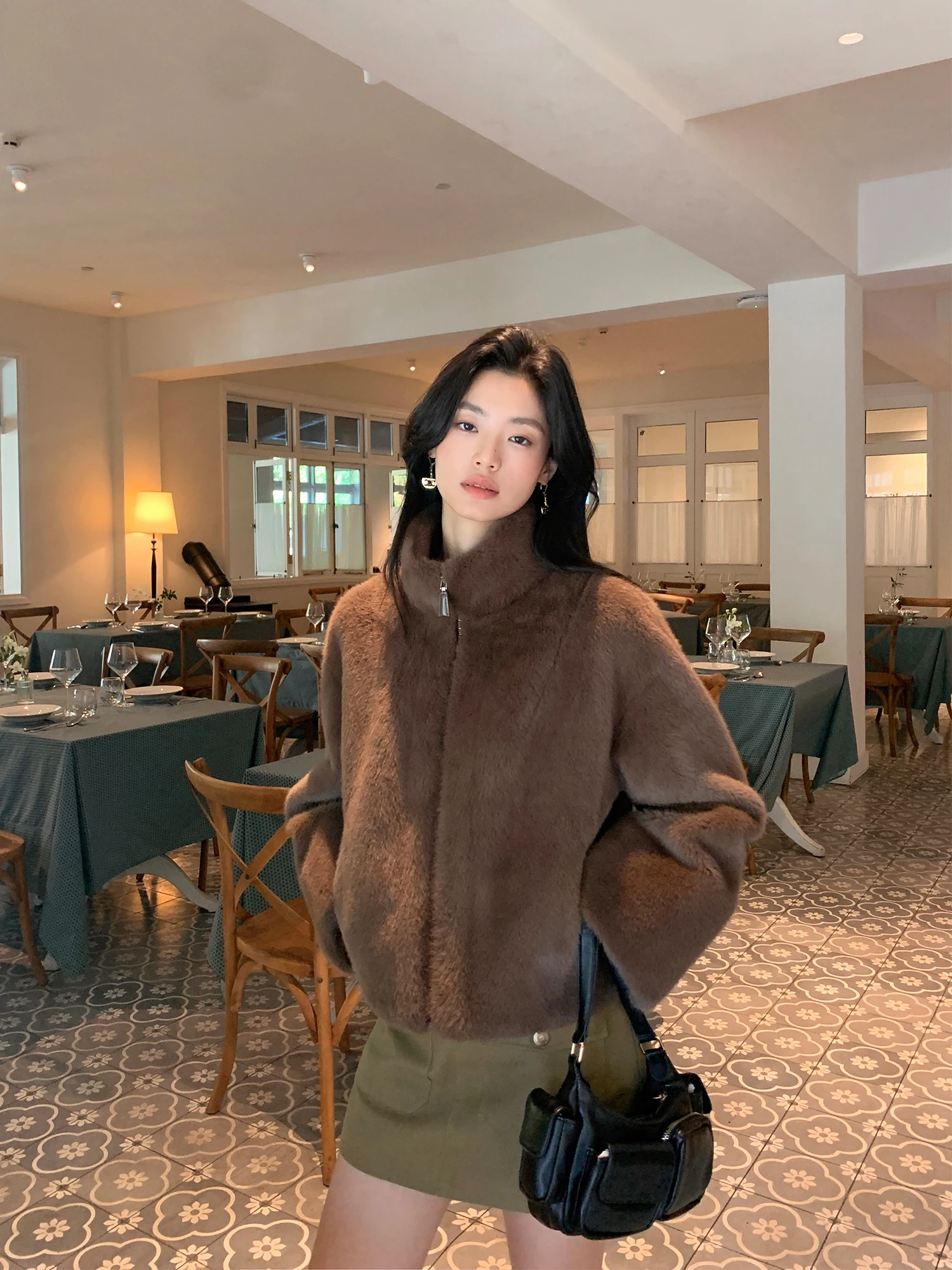 Pusumede Brown Tone High-End ort Fur Jaet Women's Warm Stand Collar Eco-Friendly Simulation Leather Coat Casual Sle Lon...
Pusumede Brown Tone High-End ort Fur Jaet Women's Warm Stand Collar Eco-Friendly Simulation Leather Coat Casual Sle Lon...