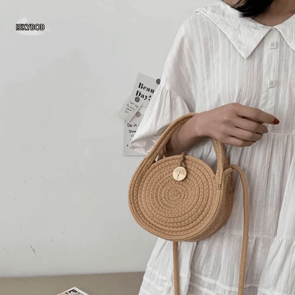 Sweet Weave Straw Crossbody Bag With Button French Style Woven Bucket Bag Portable Casual Hand-woven Shoulder Bags Daily Use
Sweet Weave Straw Crossbody Bag With Button French Style Woven Bucket Bag Portable Casual Hand-woven Shoulder Bags Daily Use