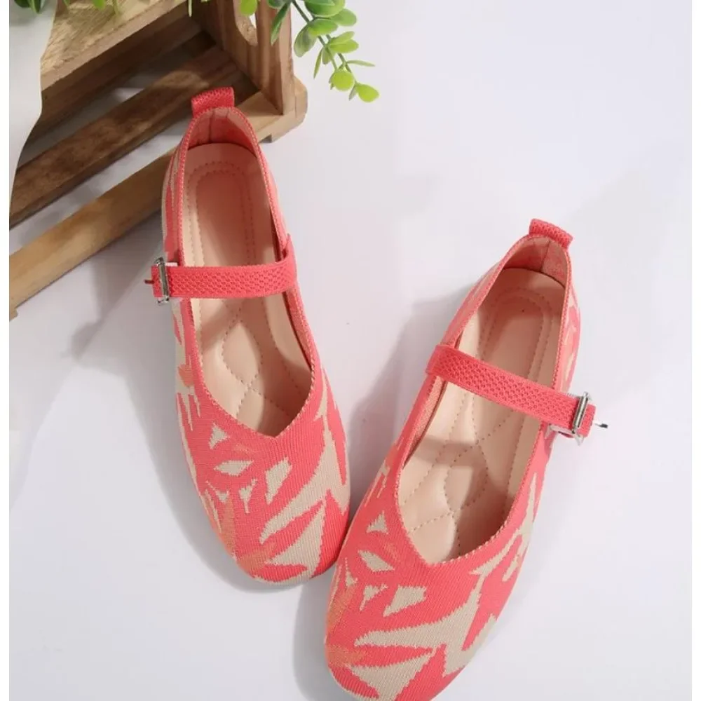 2024 Women's Summer New Fashion Elastic Strap Designer Comfortable Non-Slip Flat Shoes for Daily Outing Casual Low-top Shoes
2024 Women's Summer New Fashion Elastic Strap Designer Comfortable Non-Slip Flat Shoes for Daily Outing Casual Low-top Shoes
