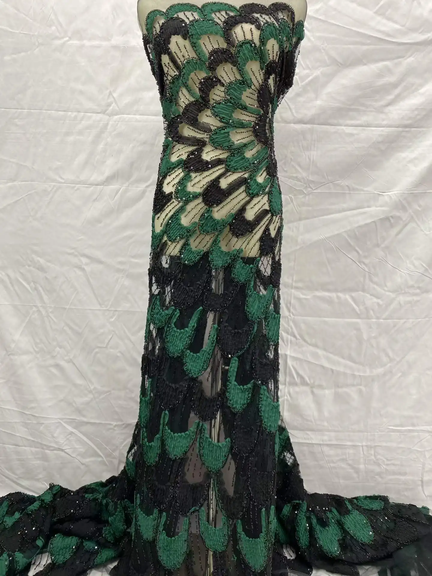 Nigerian Exquisite Gorgeous Lace Fabric 2026 Luxury Lace Fabric African Sequins Beaded Tulle Fabric For 5yards Sewing Dresses
Nigerian Exquisite Gorgeous Lace Fabric 2026 Luxury Lace Fabric African Sequins Beaded Tulle Fabric For 5yards Sewing Dresses