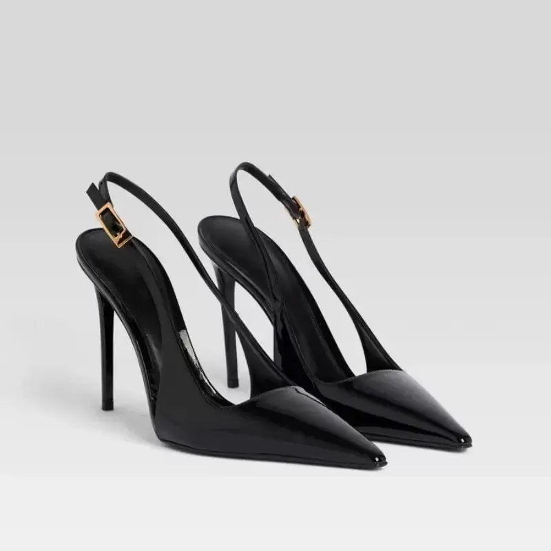 Черные лакированные босоножки на шпильке с открытым и закрытым носком, новинка 2026 года, элегантные и сексуальные.
Черные лакированные босоножки на шпильке с открытым и закрытым носком, новинка 2026 года, элегантные и сексуальные.