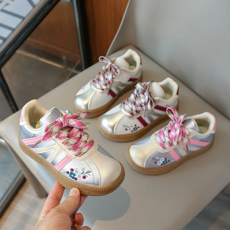 Spring New Children's Shoes Fashion Soft Sole Anti Slip Girls' Casual Sports Shoes Comfortable Student Running Shoes Sneakers
Spring New Children's Shoes Fashion Soft Sole Anti Slip Girls' Casual Sports Shoes Comfortable Student Running Shoes Sneakers