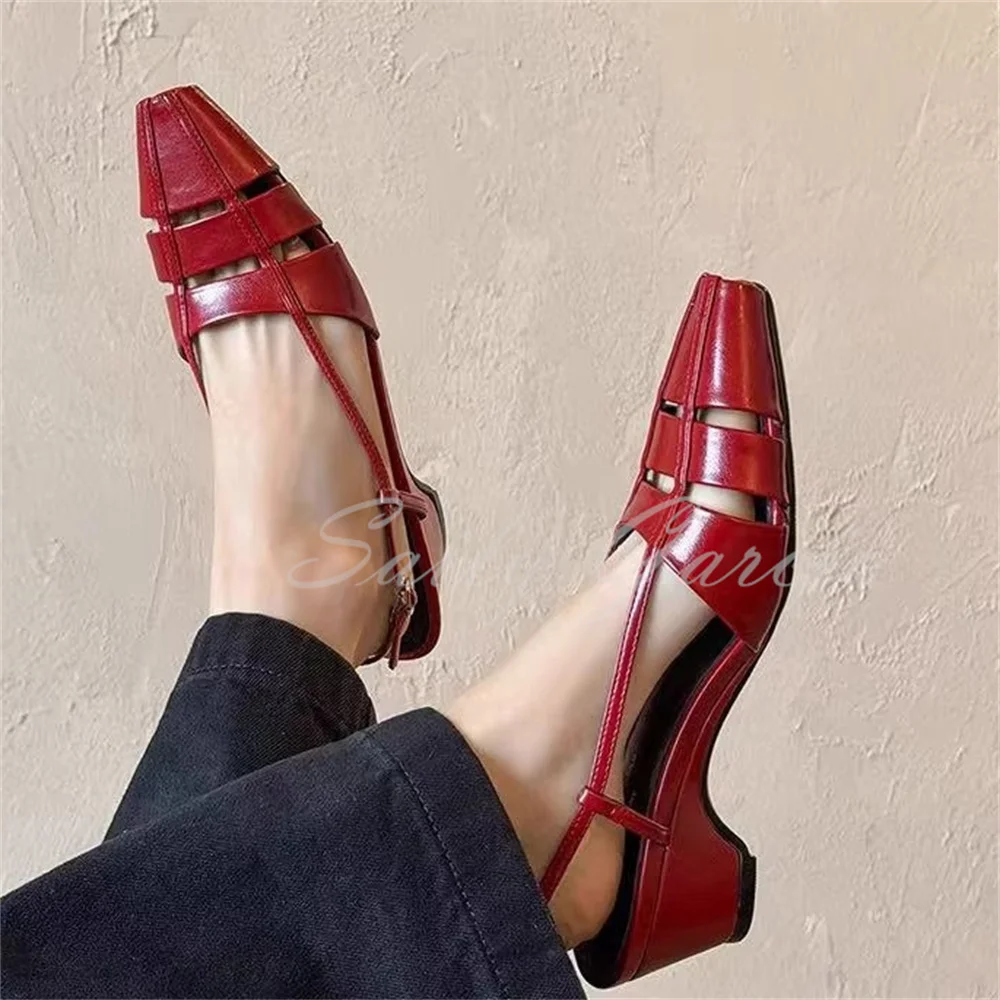 Red French Retro Style Hollow Sandals for Women 2026 Summer New Open Toe Increased Height Inside Buckle Strap Single Shoe
Red French Retro Style Hollow Sandals for Women 2026 Summer New Open Toe Increased Height Inside Buckle Strap Single Shoe