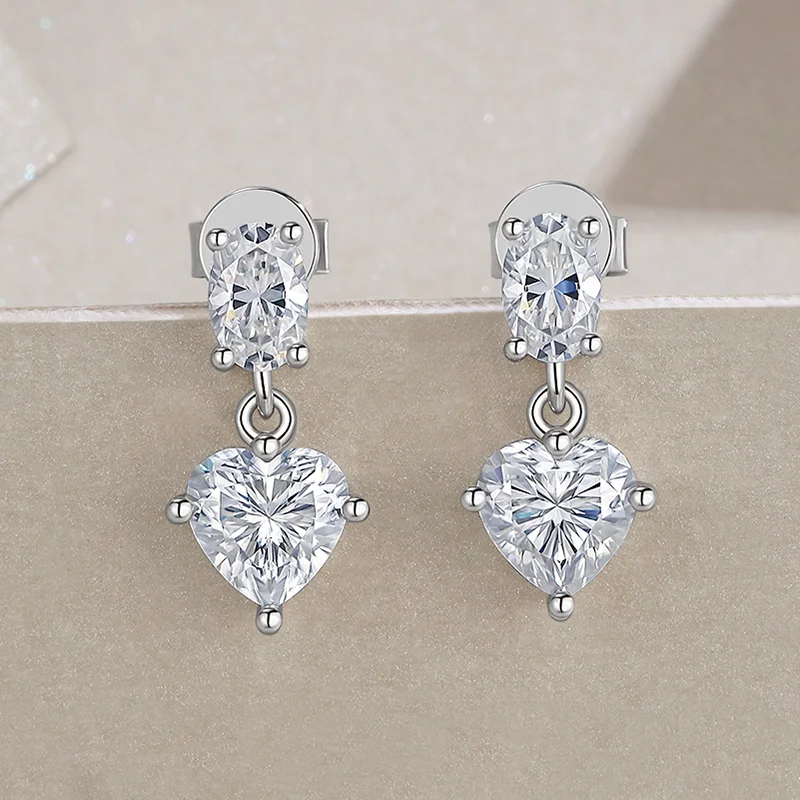 Heart Cut Moissanite Earrings for Women S925 Silver Plated 14K Gold 2 stones Engagement Earrings Jewelry pass Diamond test
Heart Cut Moissanite Earrings for Women S925 Silver Plated 14K Gold 2 stones Engagement Earrings Jewelry pass Diamond test