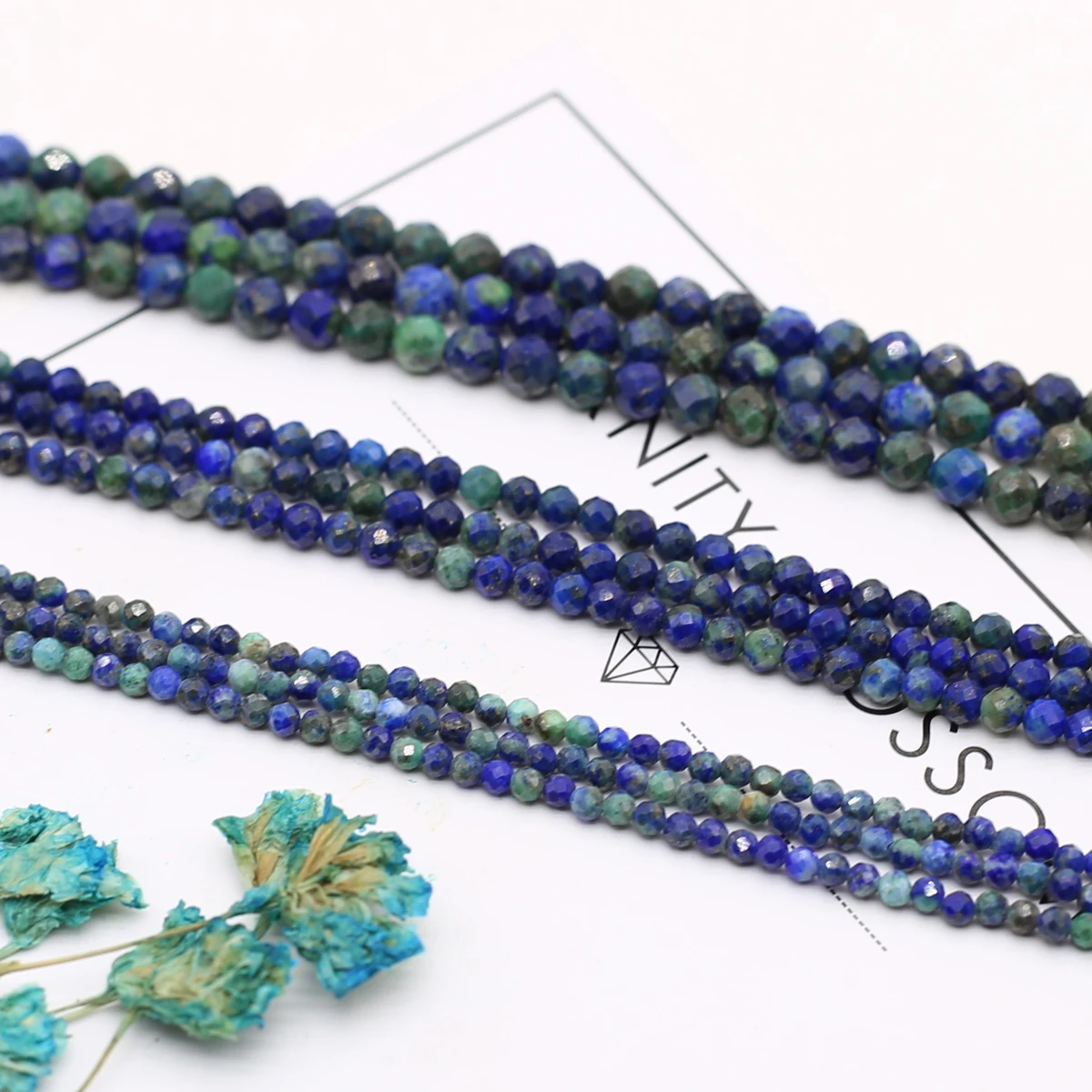 Faceted Natural Lapis Lazuli Beads Round Shape Natural Stone Loose Beaded for Making DIY Jewerly Bracelet Necklace Accessories
Faceted Natural Lapis Lazuli Beads Round Shape Natural Stone Loose Beaded for Making DIY Jewerly Bracelet Necklace Accessories