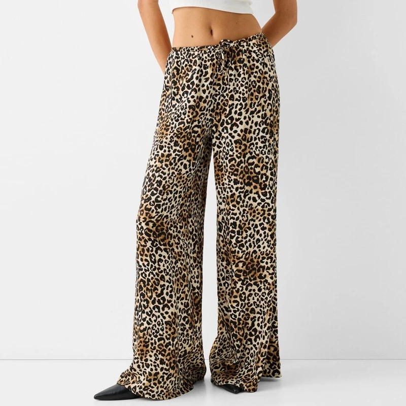 Vintage Leopard Print Elastic Waist Wide Leg Pants Women Lounge Pants Casual Loose Fit Trousers Fairy Coquette Y2K Streetweawr
Vintage Leopard Print Elastic Waist Wide Leg Pants Women Lounge Pants Casual Loose Fit Trousers Fairy Coquette Y2K Streetweawr