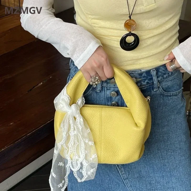 2025 Spring Bright Color Genuine Leather Handbag Soft Pleated Cowhide Leather Hobo Bag Elegant Girl Lace Single Crossbody Bag
2025 Spring Bright Color Genuine Leather Handbag Soft Pleated Cowhide Leather Hobo Bag Elegant Girl Lace Single Crossbody Bag