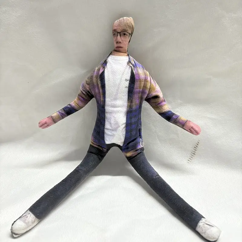 28cm Chen Ze Poseable Plush Doll Wire Skeleton Body Abstract Cartoon Floppy Plushie Collectible Present for Fan
28cm Chen Ze Poseable Plush Doll Wire Skeleton Body Abstract Cartoon Floppy Plushie Collectible Present for Fan