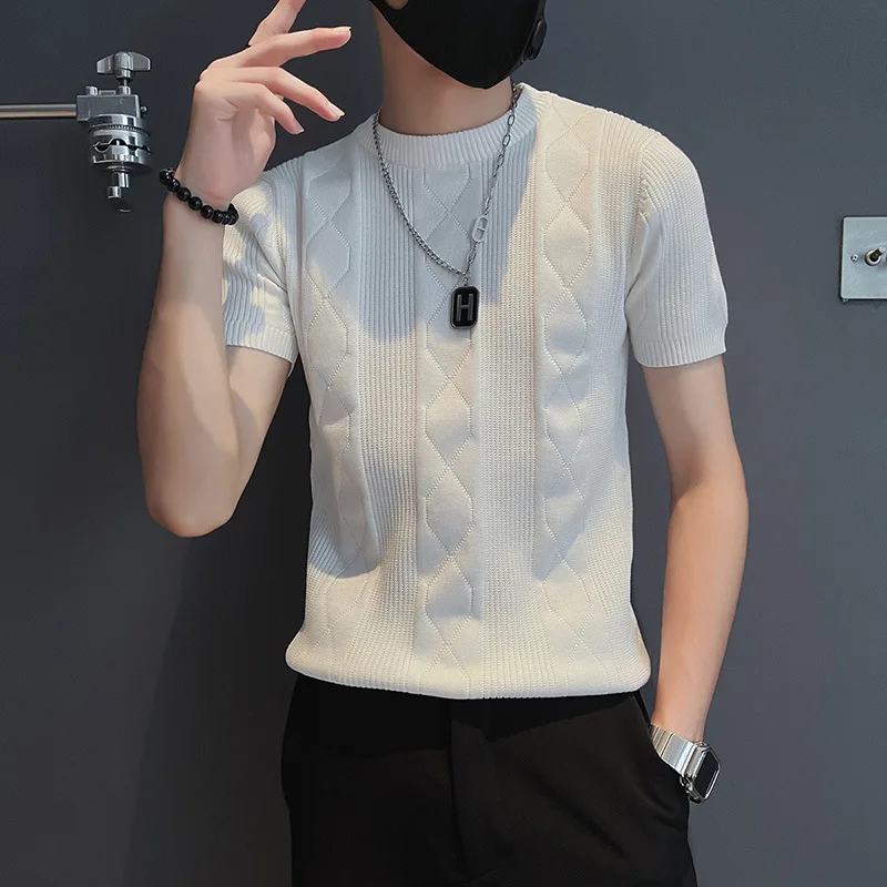 Short Sleeved Knitted Sweater Men's Summer New Ice Silk Design Sense Niche Half Sleeved Sweater Trendy Brand Casual Top
Short Sleeved Knitted Sweater Men's Summer New Ice Silk Design Sense Niche Half Sleeved Sweater Trendy Brand Casual Top